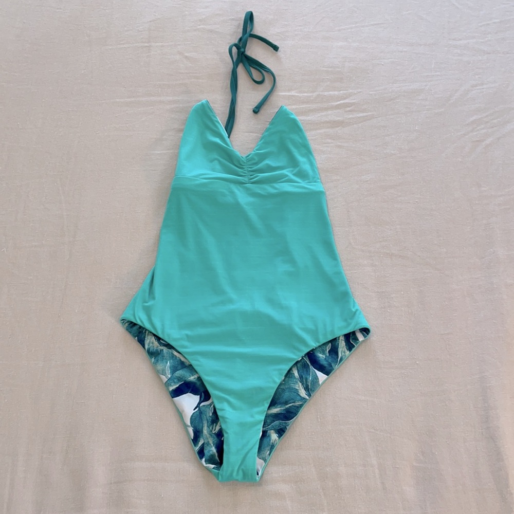 Women’s Roxy One Piece Swimsuit - Picture 3 of 4